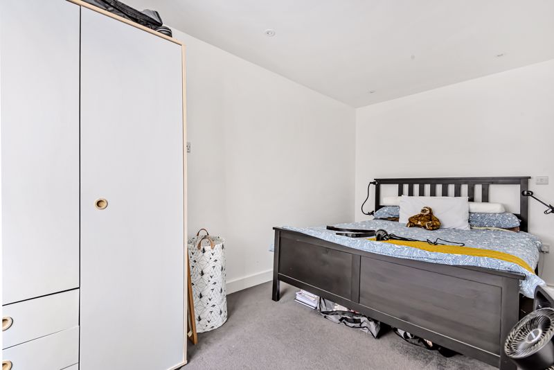 Bedroom- click for photo gallery